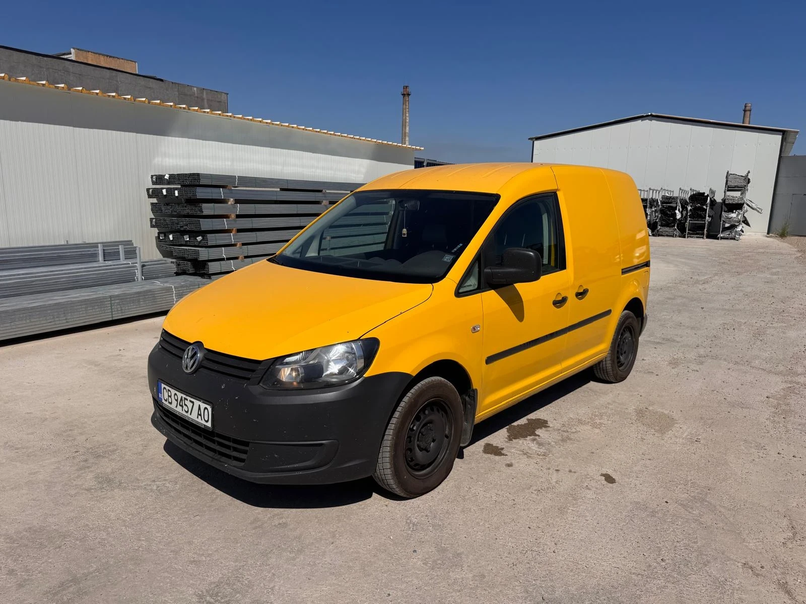 VW Caddy 2.0 TDI  85 к.с. 6 скорости - изображение 2