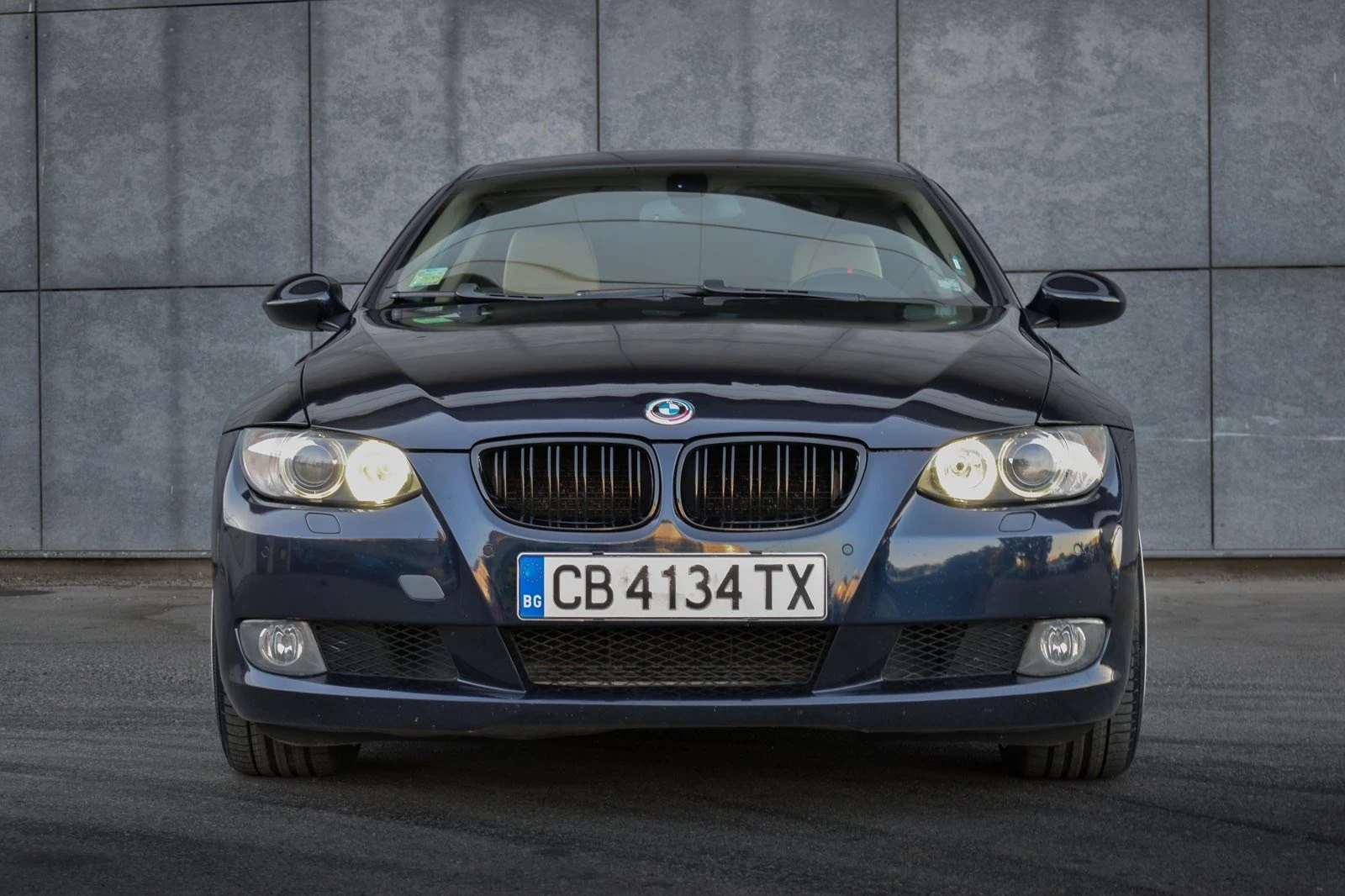 BMW 330 xDRIVE KEYLESS ПАМЕТ РЕАЛНИ КМ - изображение 4