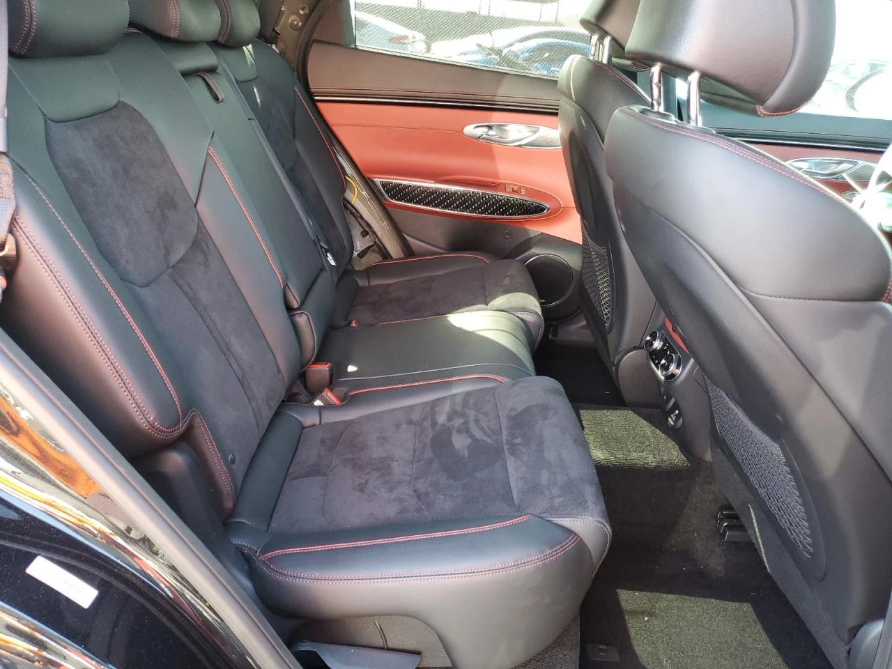 Genesis GV70 3.5L ФИКСИРАНА ЦЕНА! КОЖА/АЛКАНТАРА/DIGITAL/FULL - изображение 10