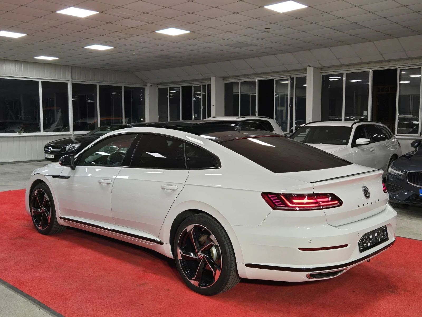 VW Arteon R-Line | 2.0TSI | DSG7 |   | Mobile.bg   4