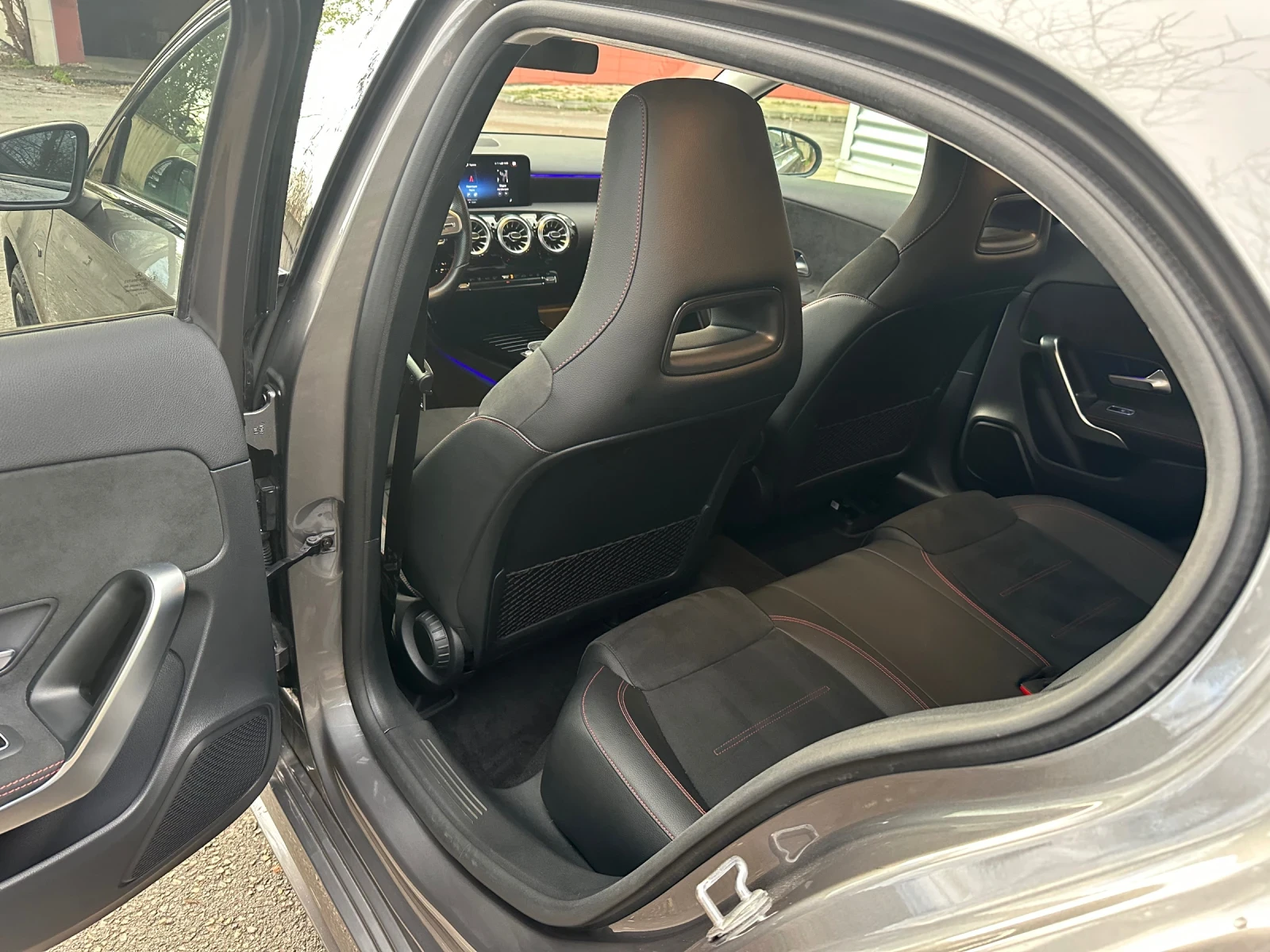 Mercedes-Benz A 250 250 AMG 62000 Plug in Hybrid  | Mobile.bg   11