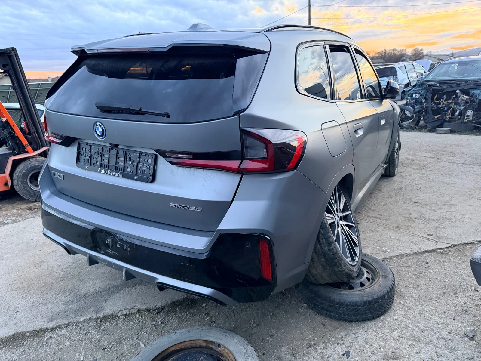 BMW iX1 X DRIVE  - изображение 2