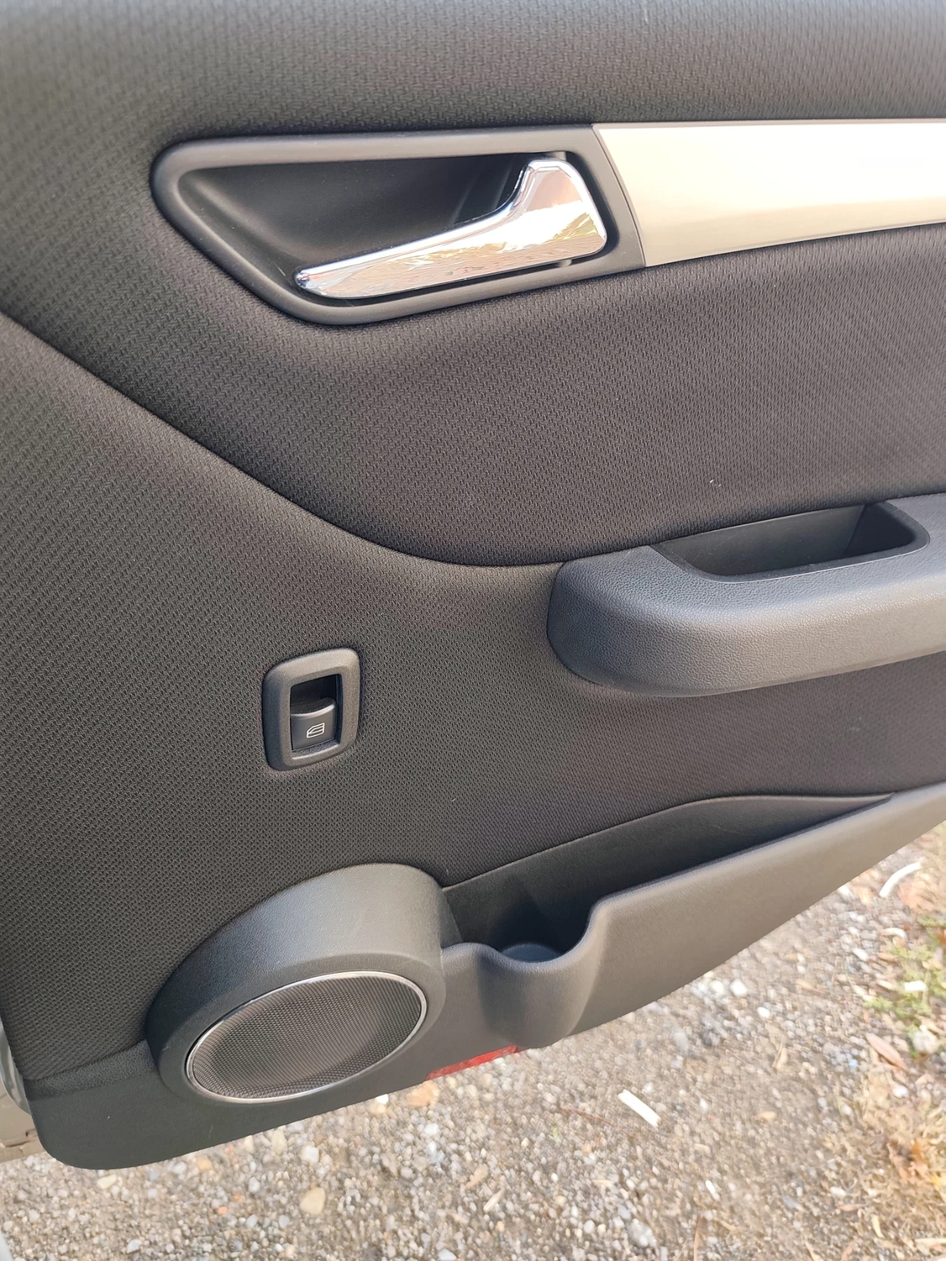 Mercedes-Benz B 200 Седан - изображение 4