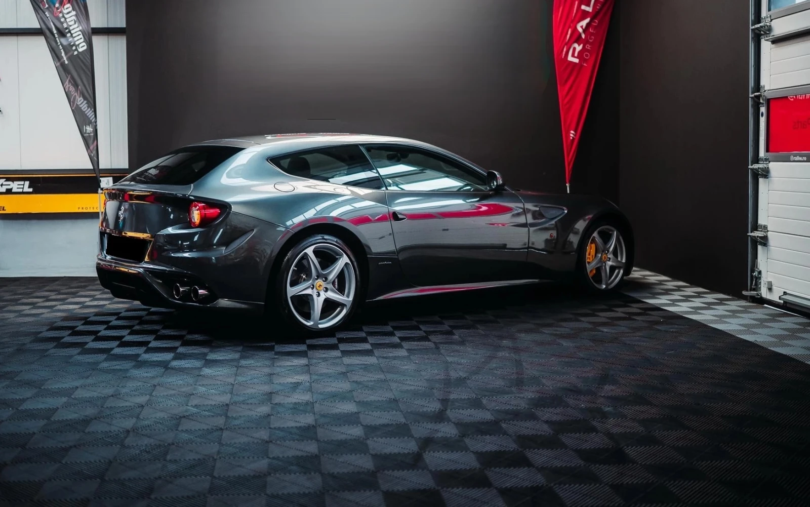 Ferrari FF  - изображение 2