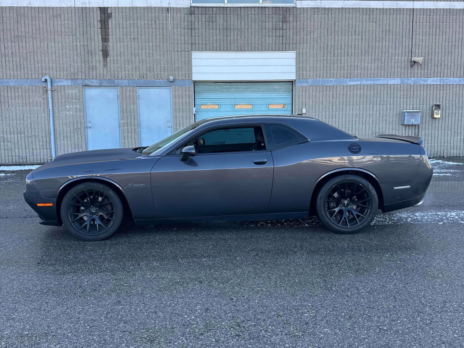 Dodge Challenger RT * * РЪЧКА * * CARFAX * * АВТО КРЕДИТ * *  - изображение 4
