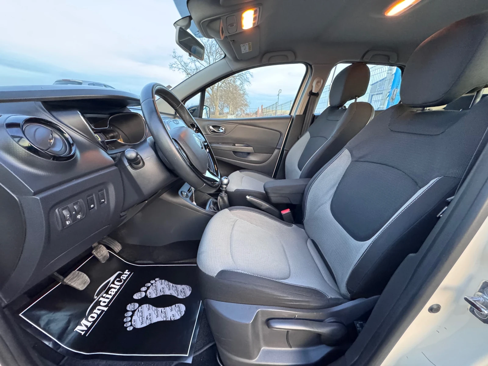 Renault Captur 1.5dci 110kc Energy - изображение 9