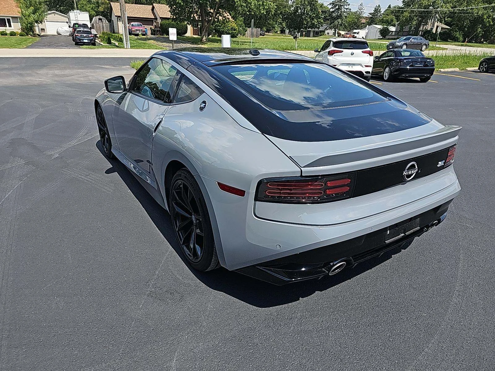 Nissan 370Z Z Performance Twin Turbo V6 - изображение 2