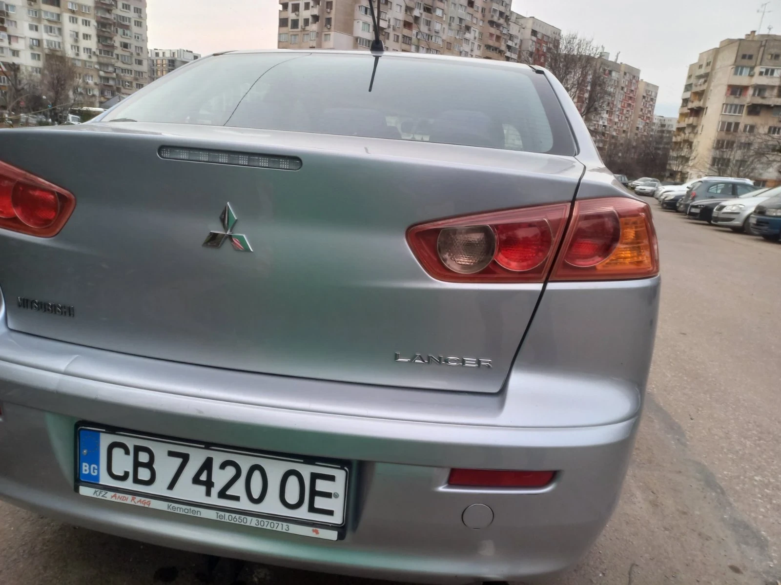 Mitsubishi Lancer 1.5 , снимка 4 - Автомобили и джипове - 53381926