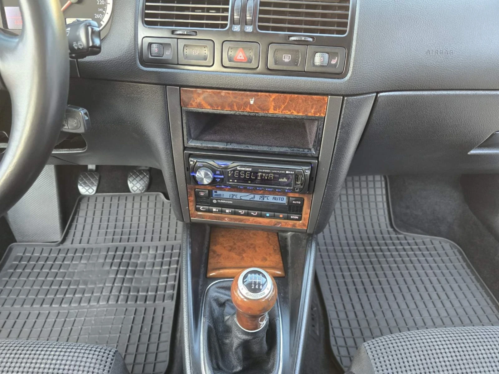 VW Bora 1.9TDI  H-LINE , снимка 15 - Автомобили и джипове - 53450601