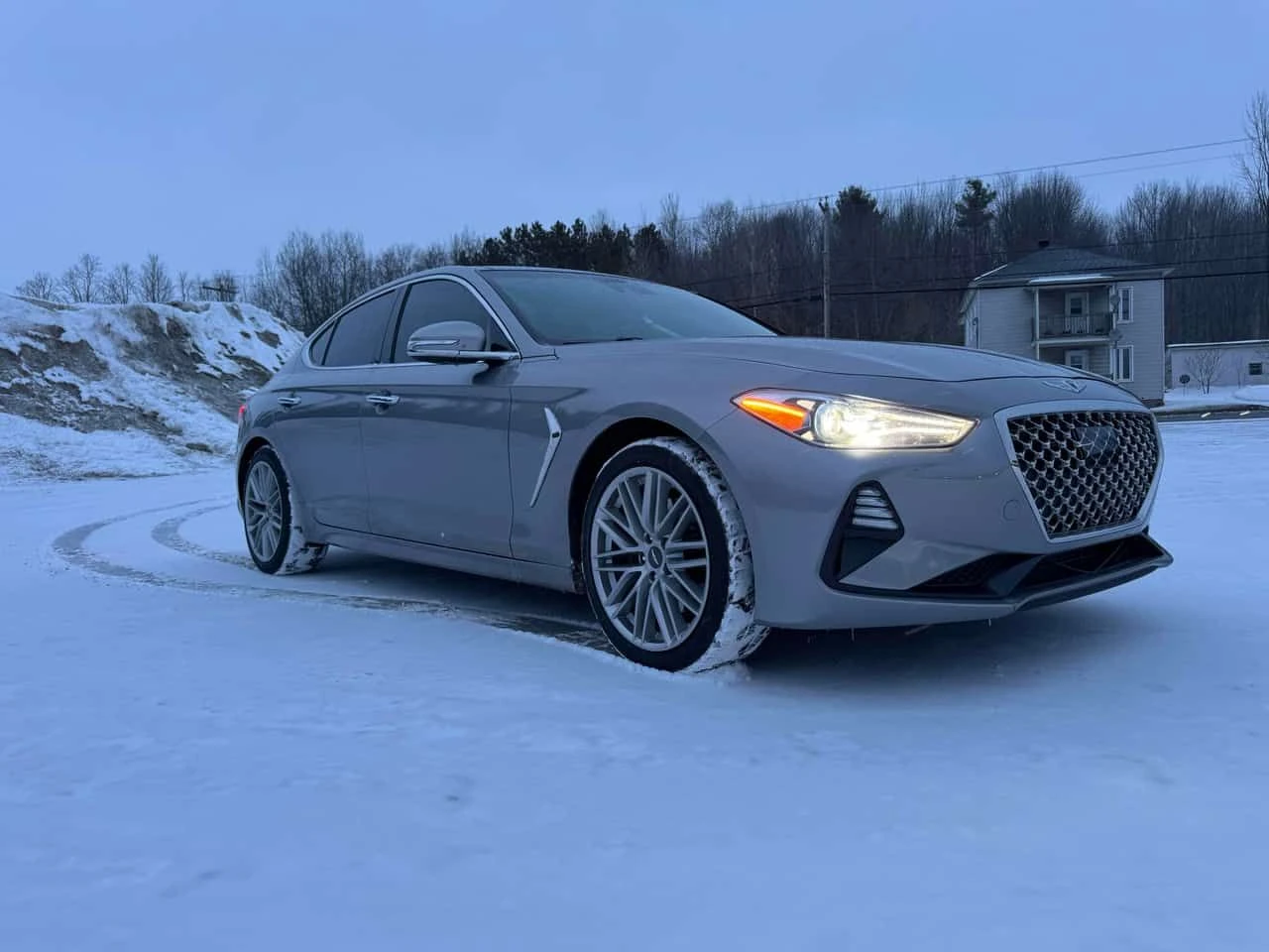Genesis G70 * 2.0T Elite * DISTRONIC* �������* ��������*  | Mobile.bg � ����������� 15