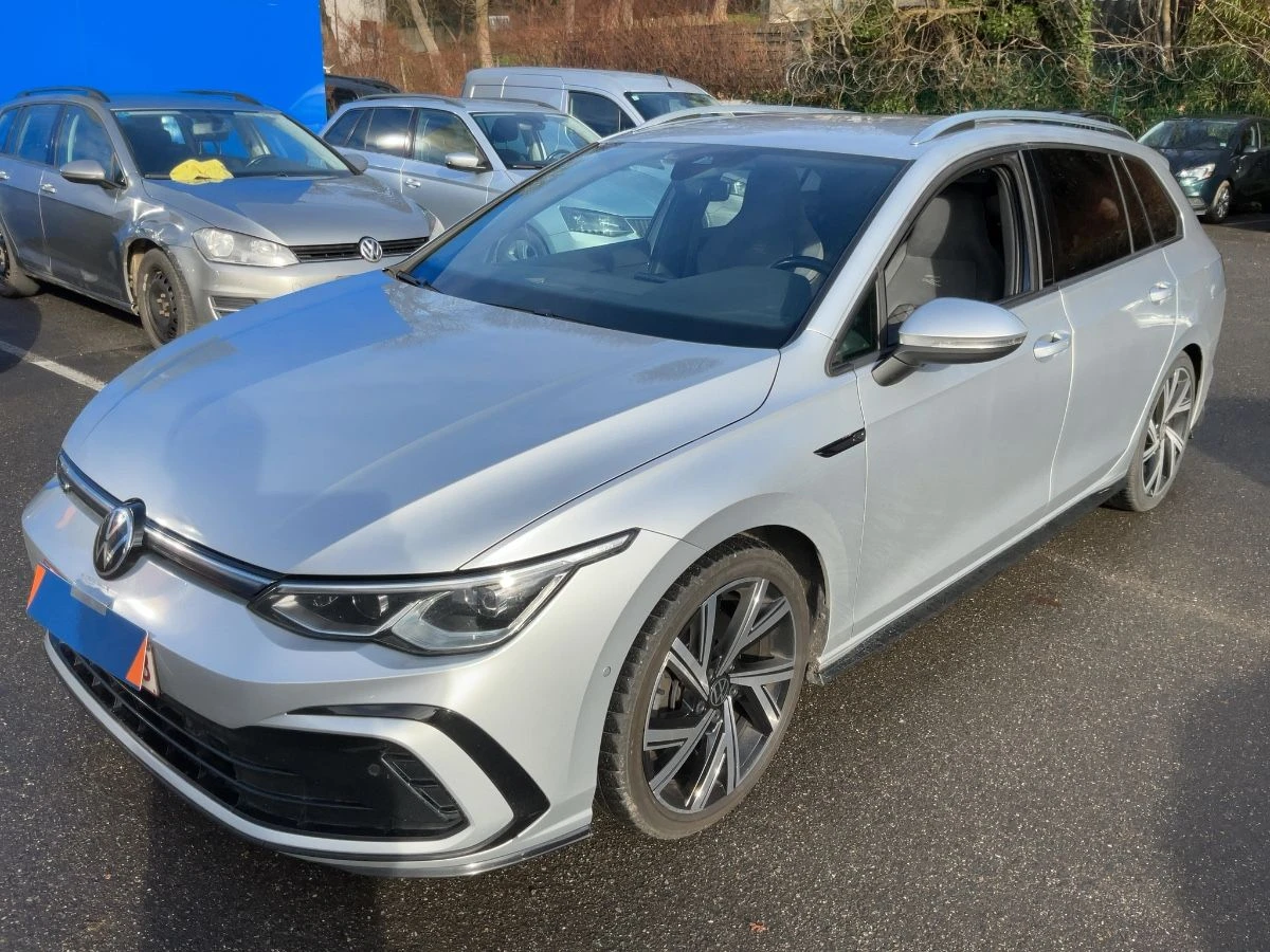 VW Golf 2.0TDI R-Line, снимка 2 - Автомобили и джипове - 53736276