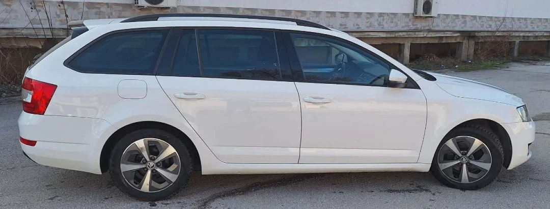 Skoda Octavia 1.6 тди, снимка 8 - Автомобили и джипове - 53915856