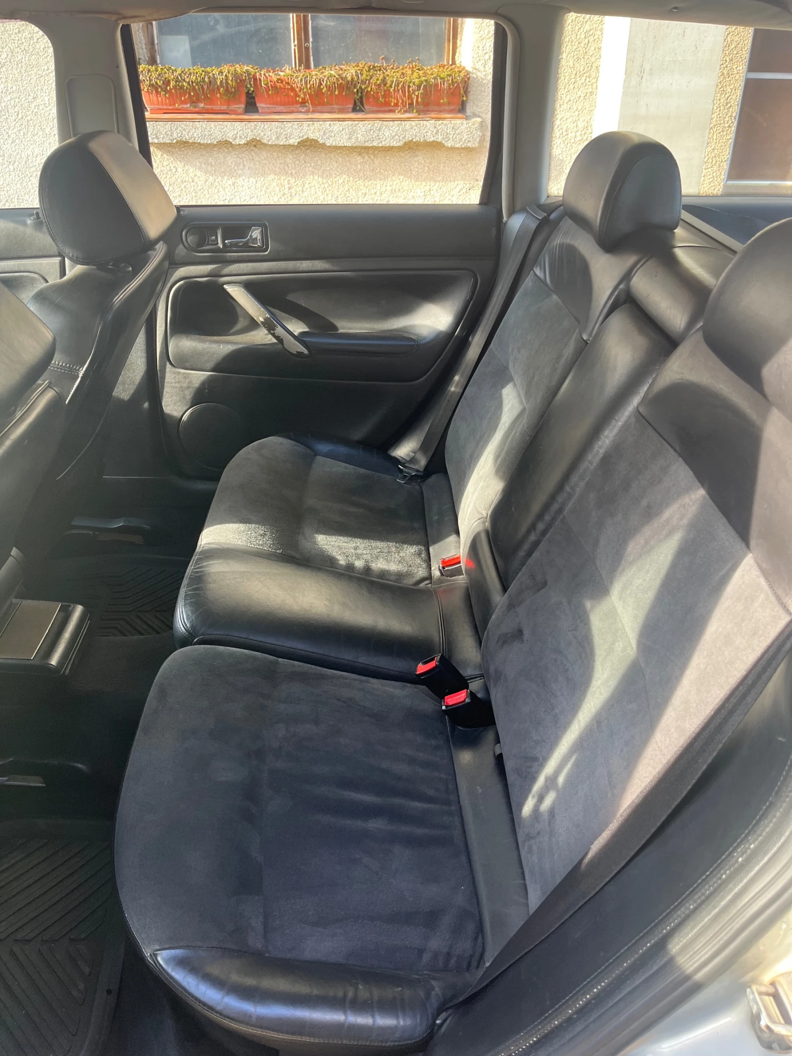 VW Passat 1.8 TURBO + ГАЗ, снимка 11 - Автомобили и джипове - 53988423