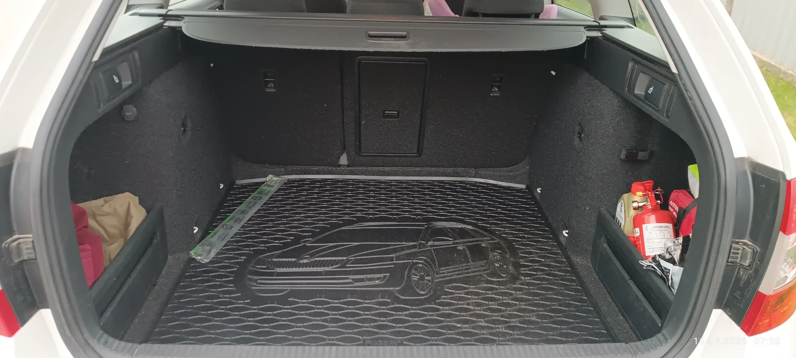 Skoda Octavia, снимка 7 - Автомобили и джипове - 54223177