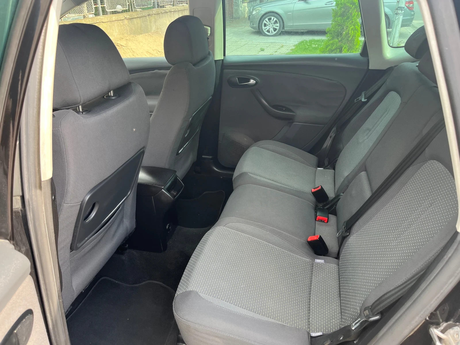 Seat Altea Seat Altea XL 1.6 АГУ 102кс, снимка 9 - Автомобили и джипове - 54694439