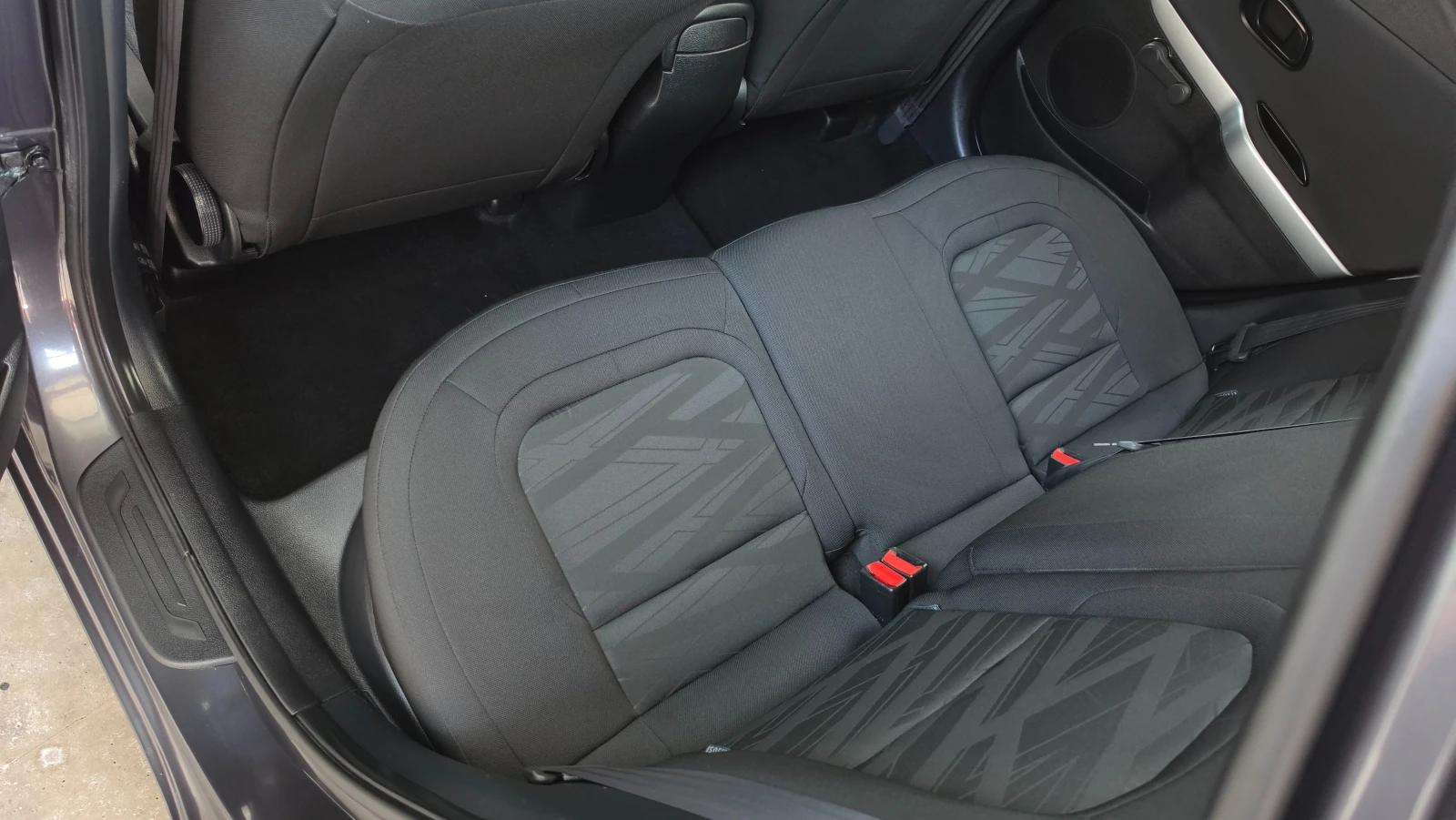 Kia Ceed 1.4* 100кс* 6ск* бензин, снимка 11 - Автомобили и джипове - 54760661