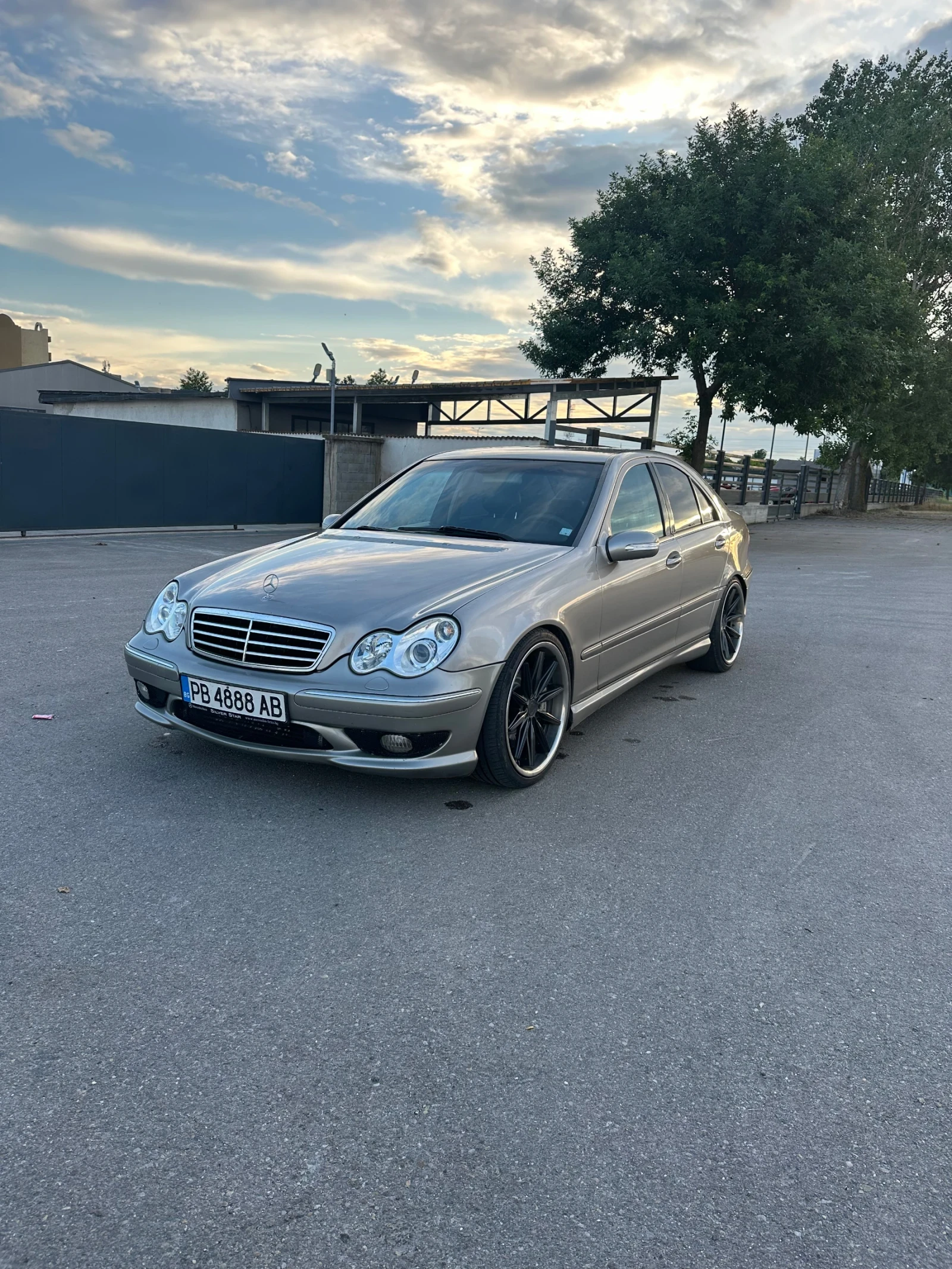 Mercedes-Benz C 220
