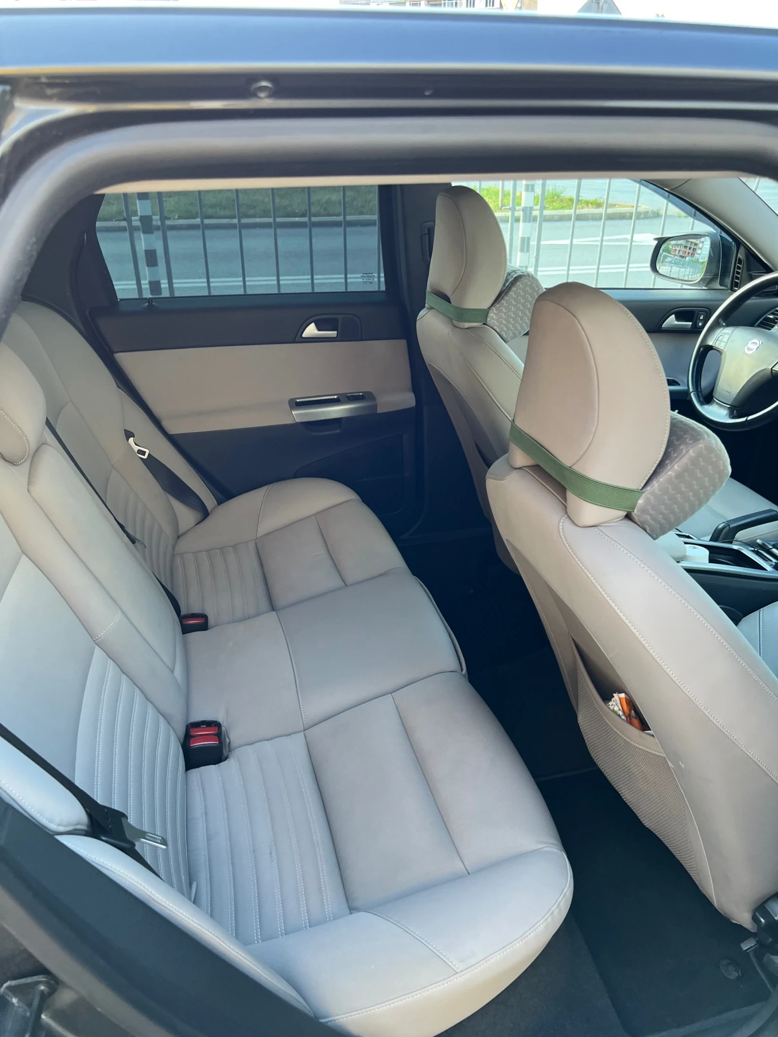 Volvo V50 2.0 Facelift, снимка 4 - Автомобили и джипове - 54811657