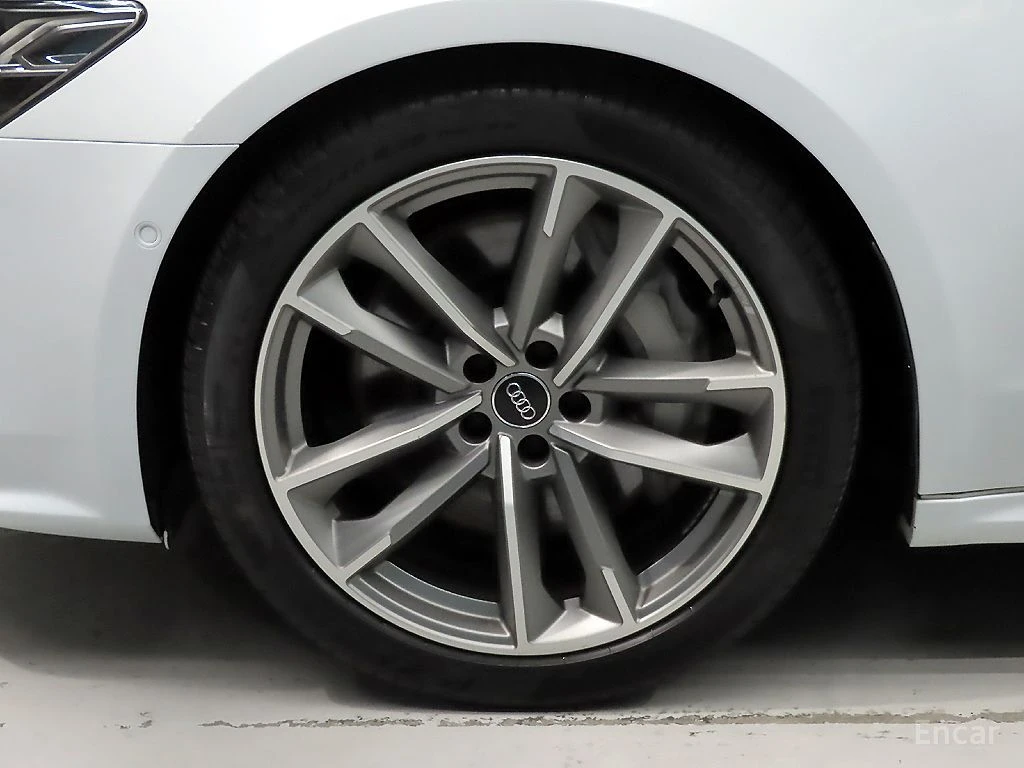Audi A7 55TFSI Quattro Premium* B&O* 360* ХЕДЪП* DISTRONIC, снимка 5 - Автомобили и джипове - 55072493