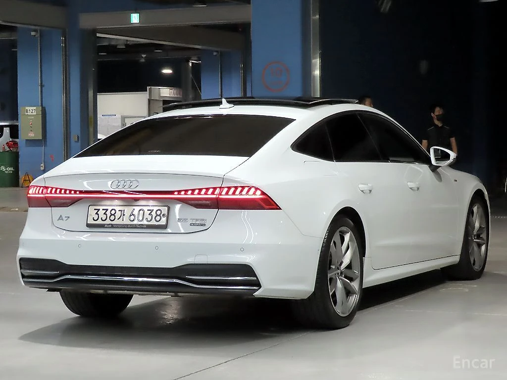 Audi A7 55TFSI Quattro Premium* B&O* 360* ХЕДЪП* DISTRONIC, снимка 3 - Автомобили и джипове - 55072493