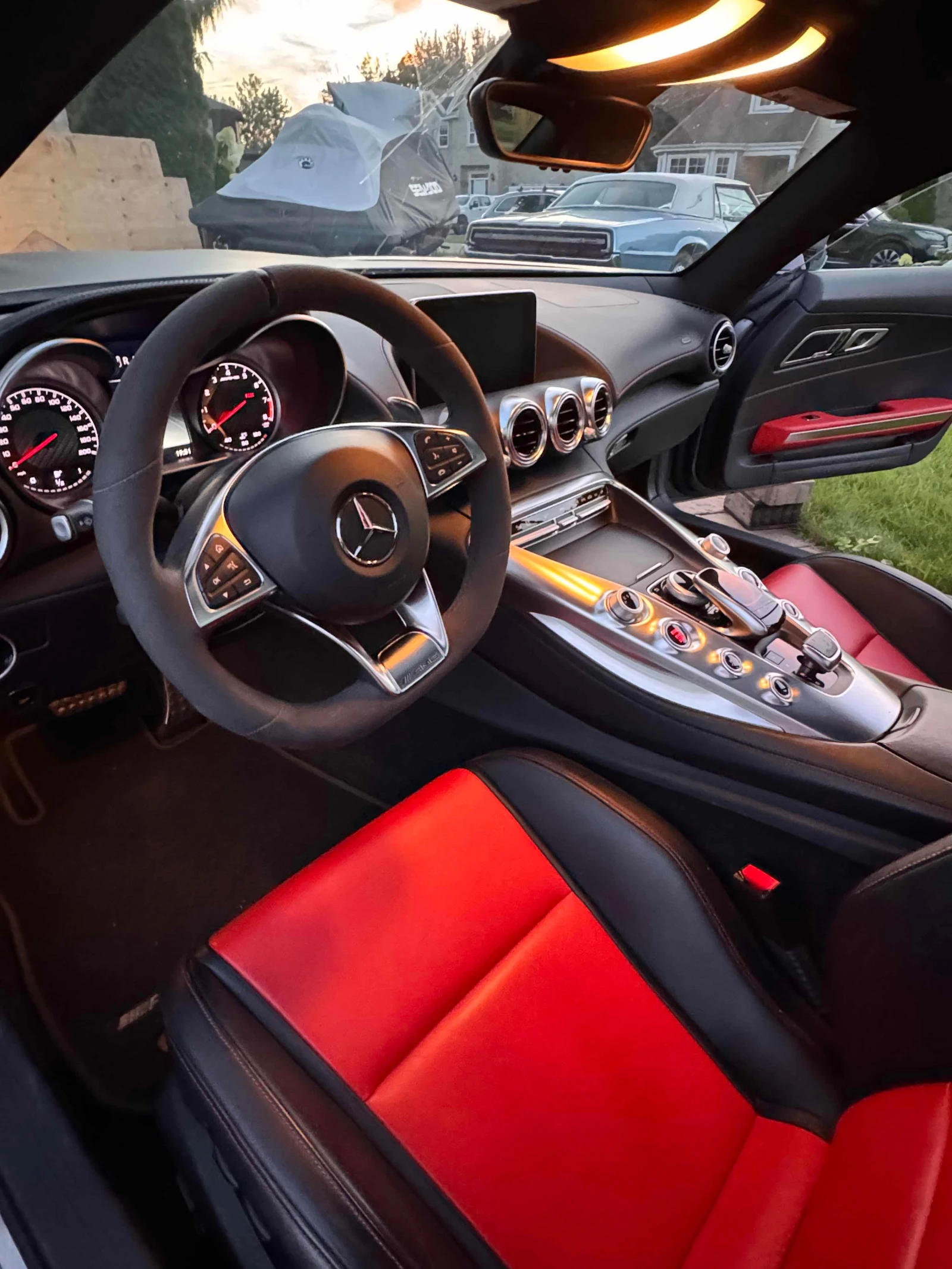 Mercedes-Benz AMG GT * 2dr Cpe * АВТОКРЕДИТ БЕЗ ПЪРВОНАЧАЛНА ВНОСКА* , снимка 5 - Автомобили и джипове - 55851188