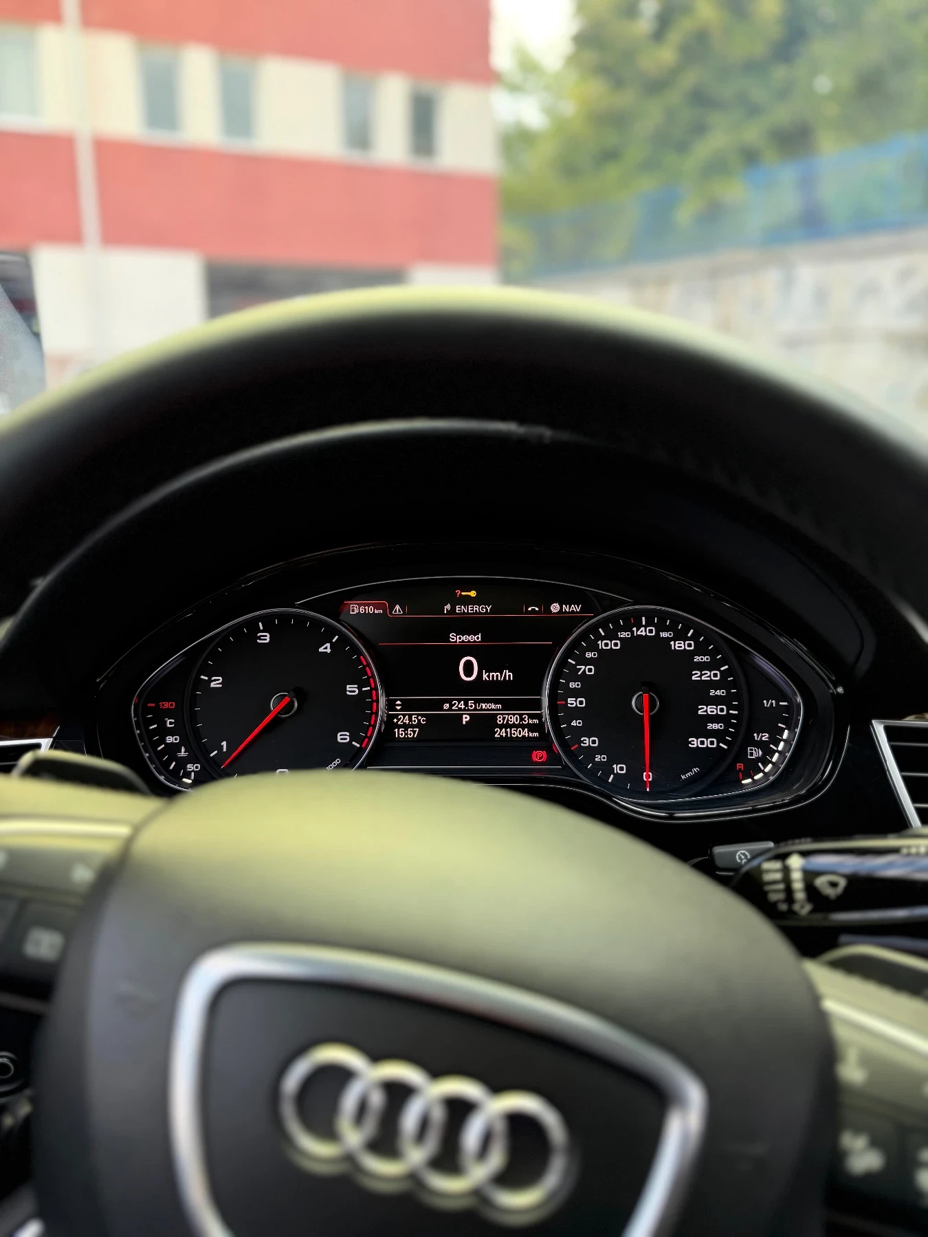 Audi A8, снимка 6 - Автомобили и джипове - 56183294