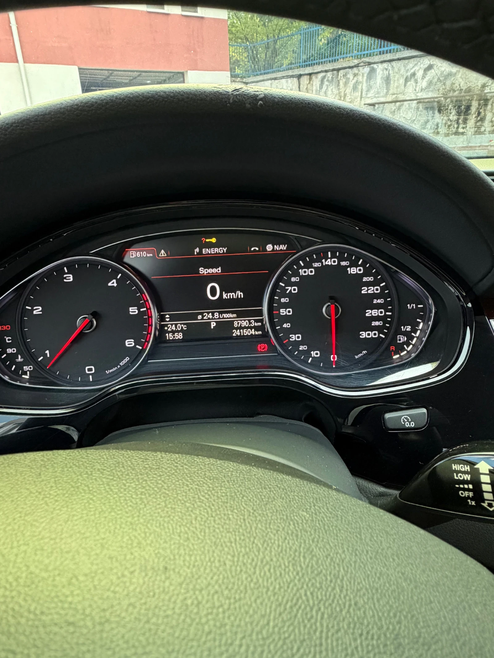 Audi A8, снимка 7 - Автомобили и джипове - 56183294