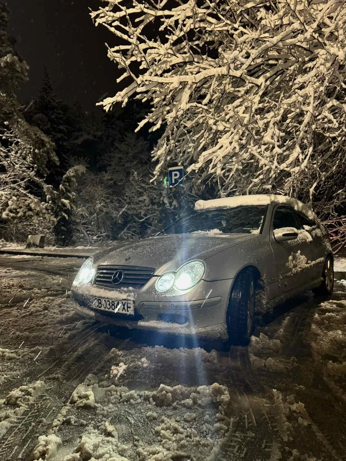 Mercedes-Benz 220, снимка 2 - Автомобили и джипове - 56362753