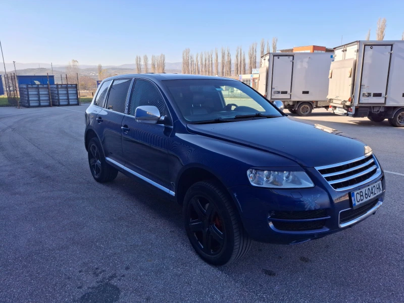 VW Touareg 4.2 ГАЗ/БЕНЗИН/КАТО НОВ, снимка 3 - Автомобили и джипове - 48005295