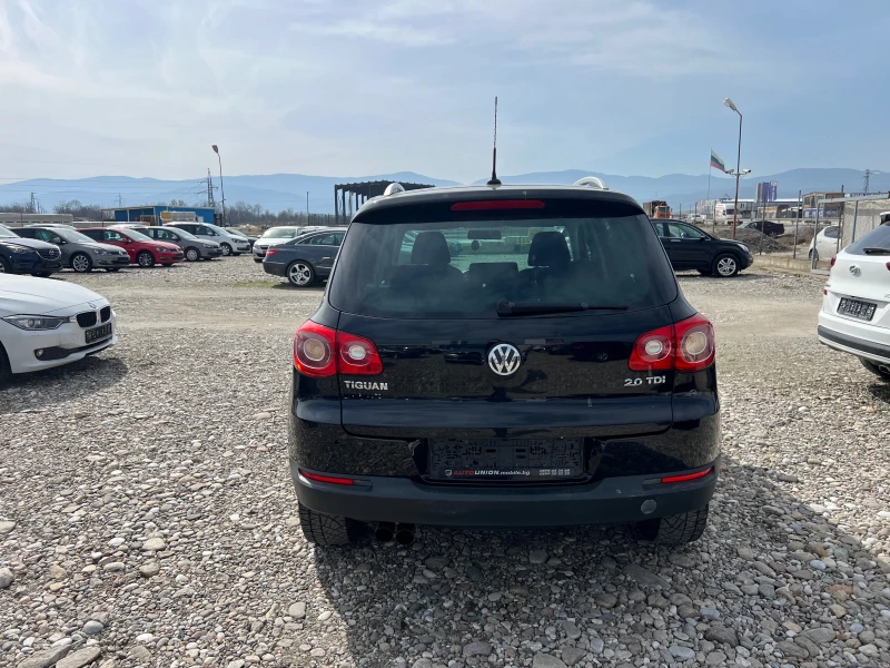 VW Tiguan 2.0 ТDI 4X4, снимка 6 - Автомобили и джипове - 49447186