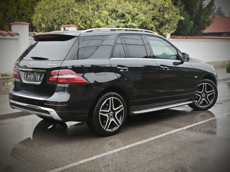 Mercedes-Benz ML 350 AMG/ОБСЛУЖЕН/КАМЕРА/ОБДУХВАНЕ, снимка 5 - Автомобили и джипове - 52566129