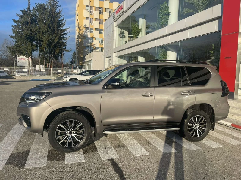 Toyota Land cruiser 2.8D, снимка 3 - Автомобили и джипове - 52738248