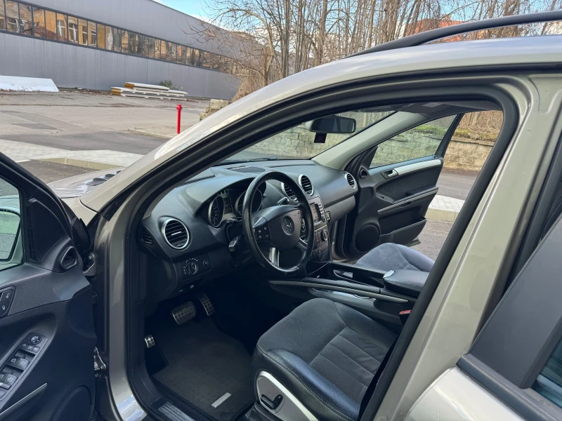 Mercedes-Benz ML 320 3.2 CDI 4MATIC, снимка 8 - Автомобили и джипове - 52945079