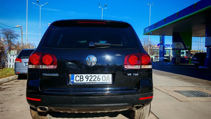 VW Touareg 3.0TDI-240k.ТОП СЪСТОЯНИЕ СЕРВИЗНА КНИЖКА , снимка 5 - Автомобили и джипове - 53109408