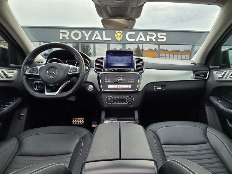 Mercedes-Benz GLE 350 * AMG 6.3* PANO* Harman Kardon* 360* , снимка 14 - Автомобили и джипове - 53279787