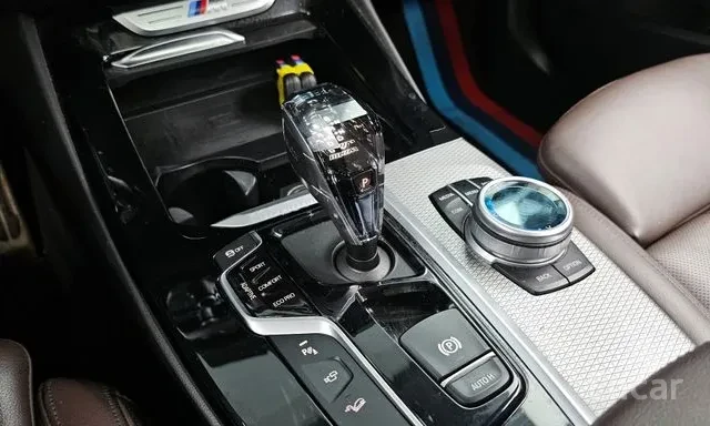 BMW X3 M40i / SWAROVSKI / XDRIVE / 360 / ПАНО / ОБДУХ / , снимка 7 - Автомобили и джипове - 54897362