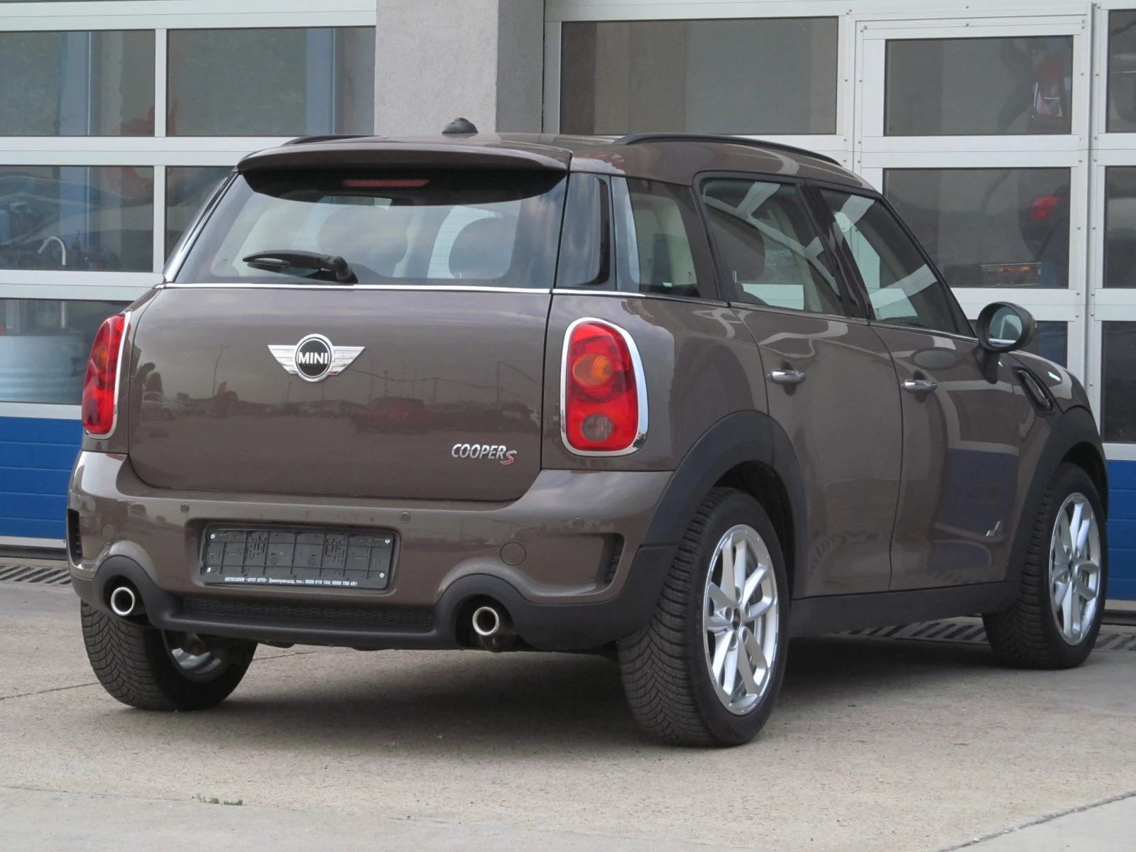 Mini Countryman 1.6/S БЕНЗИН/ALL 4 COUNTRYMAN - изображение 3