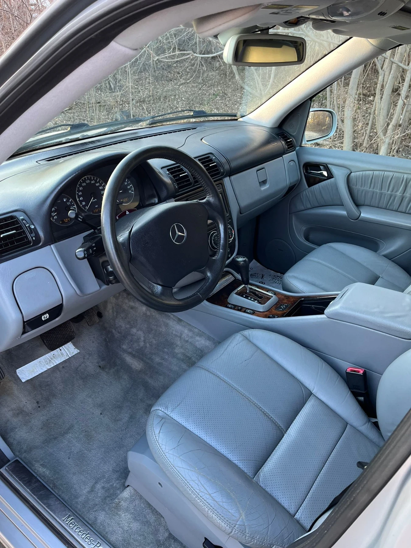 Mercedes-Benz ML 500  - изображение 5