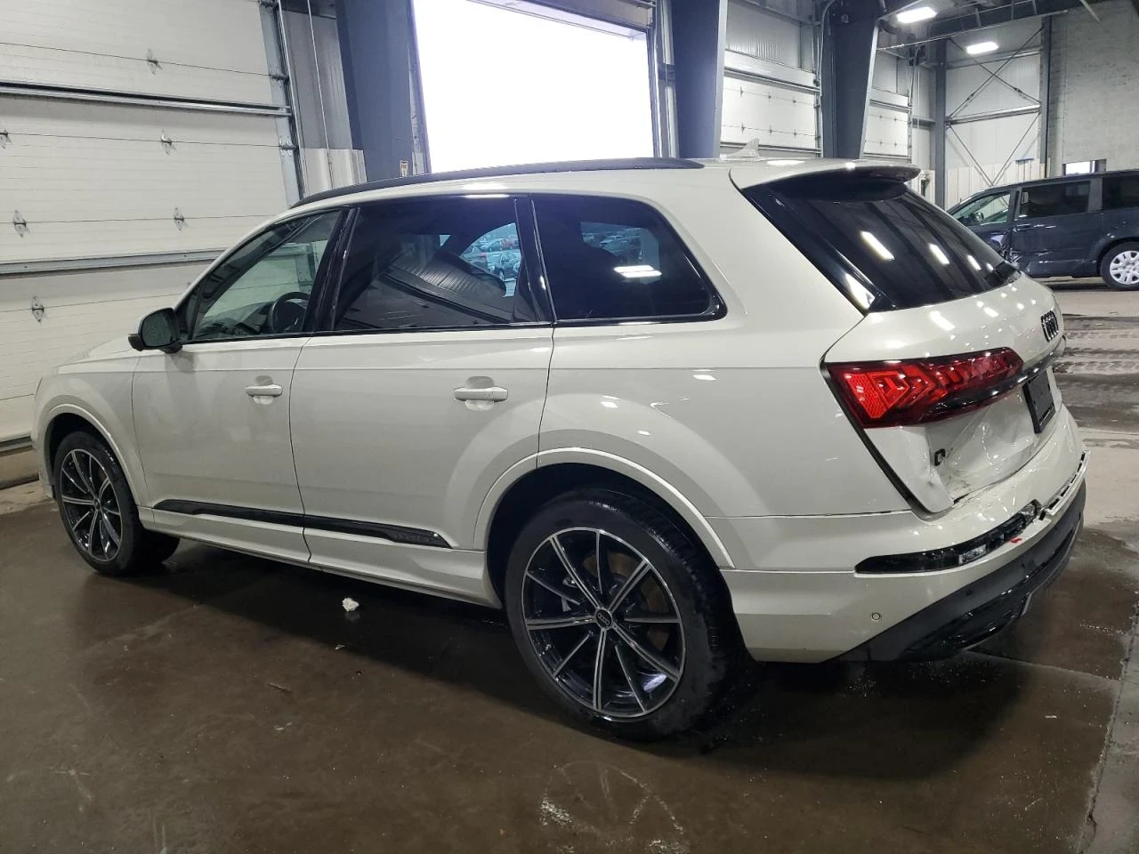 Audi Q7  - изображение 2