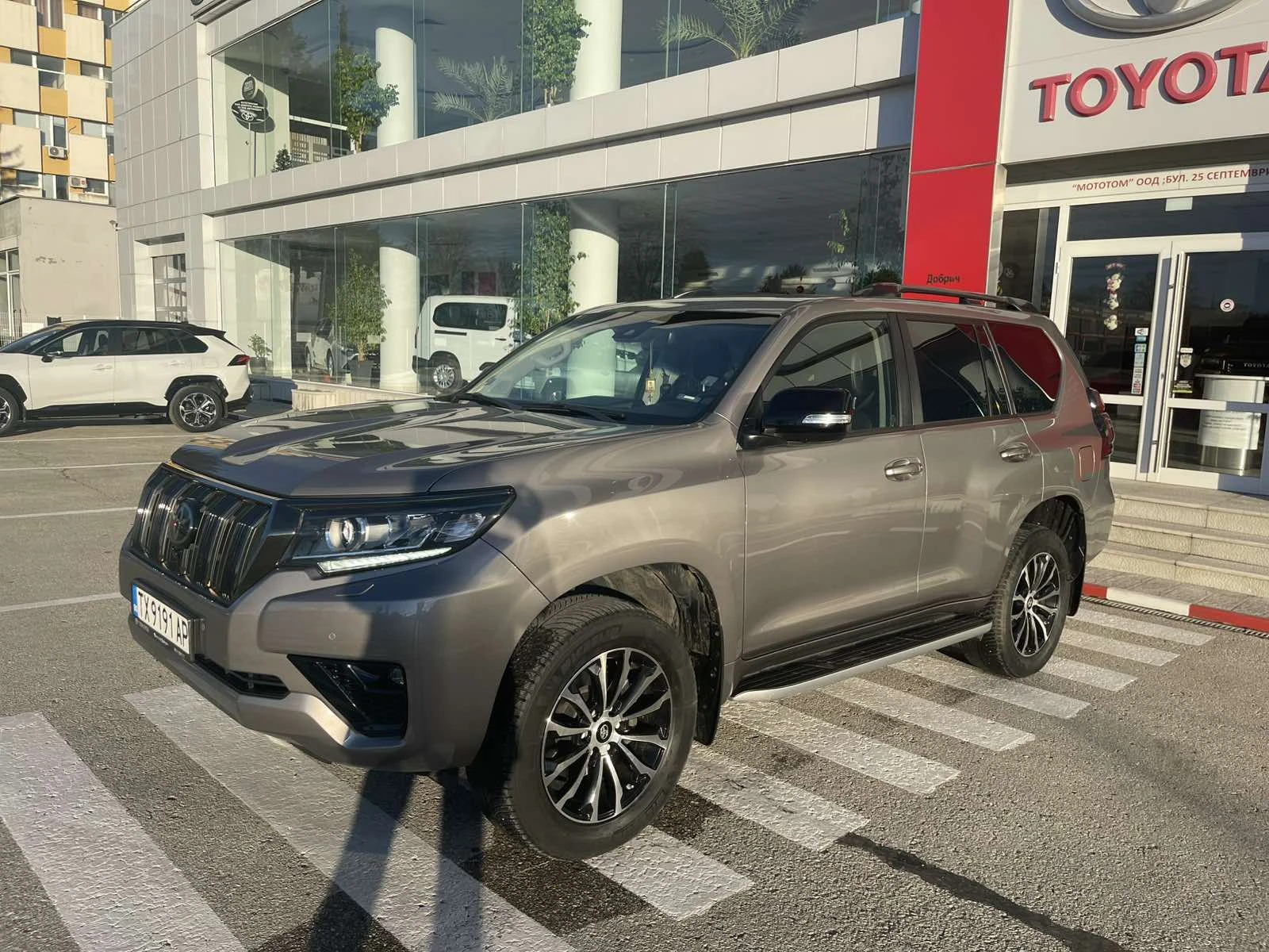 Toyota Land cruiser 2.8D - изображение 2