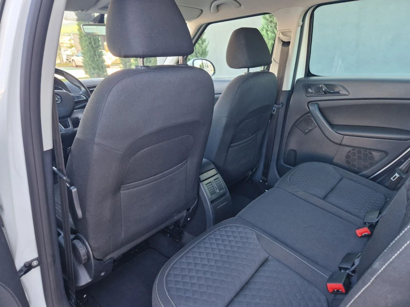 Skoda Yeti 2.0/ 150 �.�. 4�4, ���������  | Mobile.bg � ����������� 9