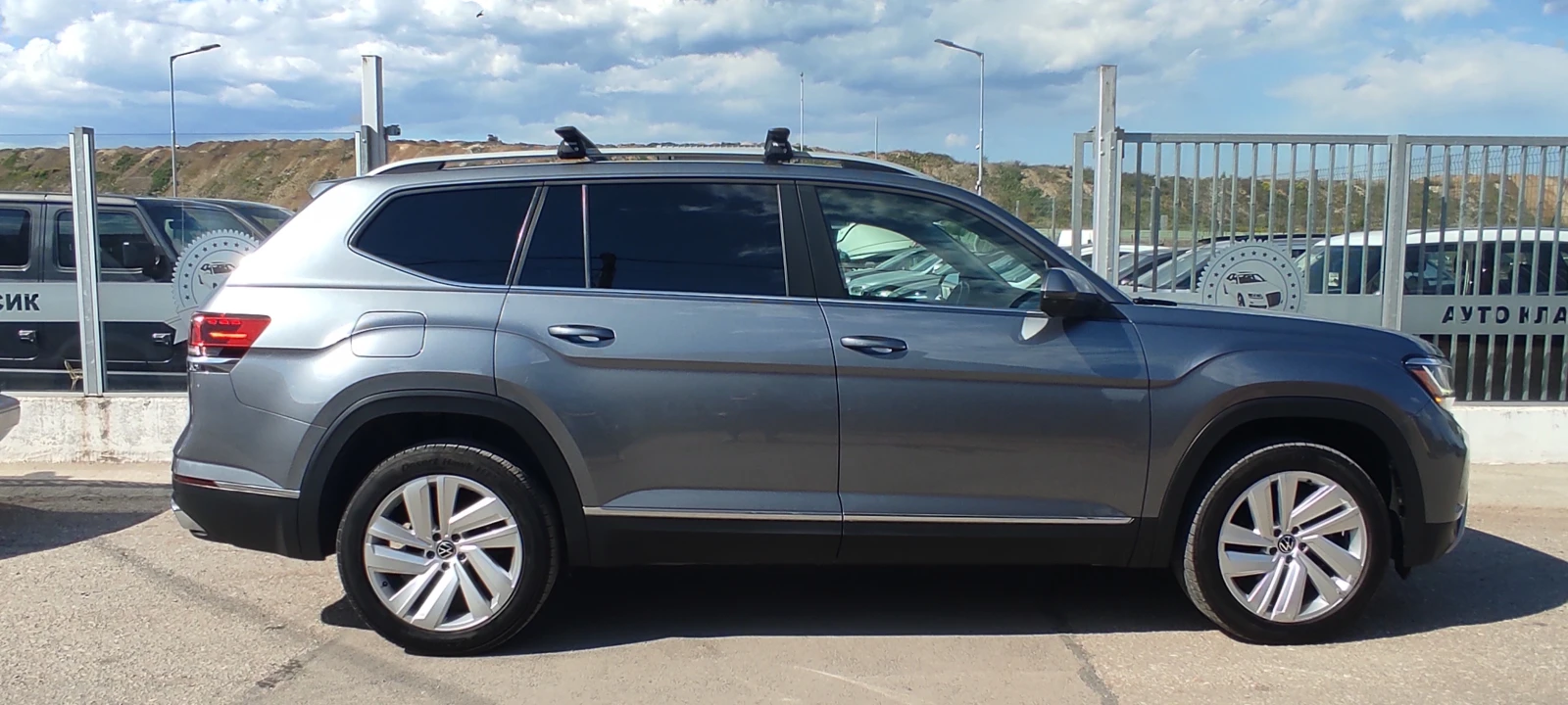 VW Atlas 4-MOTION: 3.6I-V6; 6-МЕСТА: FULL!!!, снимка 4 - Автомобили и джипове - 54344584