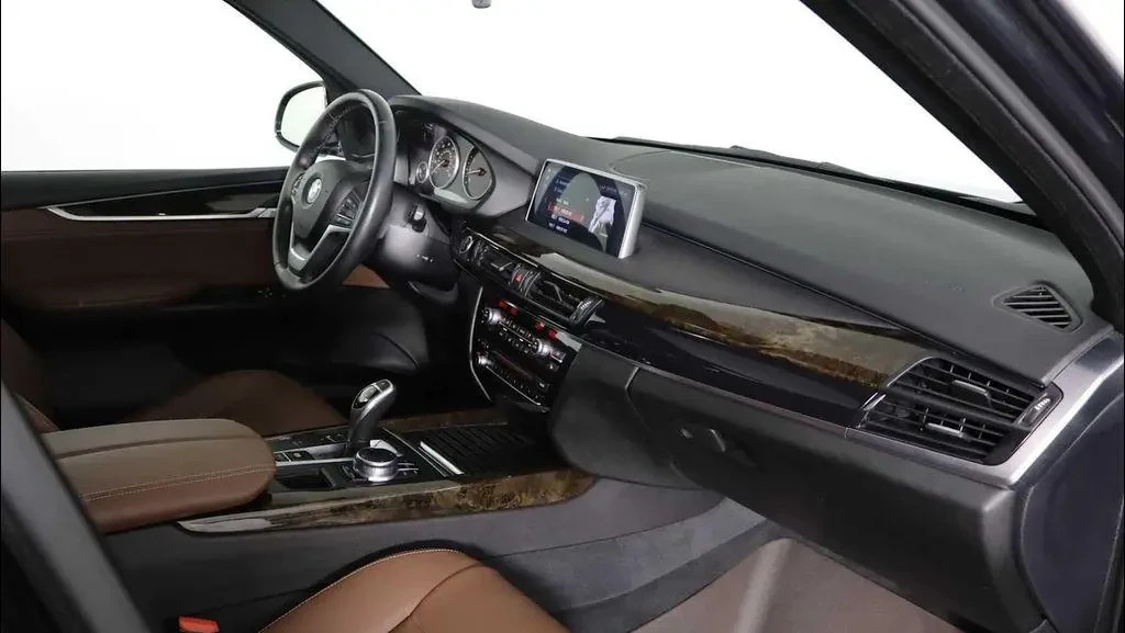 BMW X5 xDrive35i, снимка 10 - Автомобили и джипове - 54401639