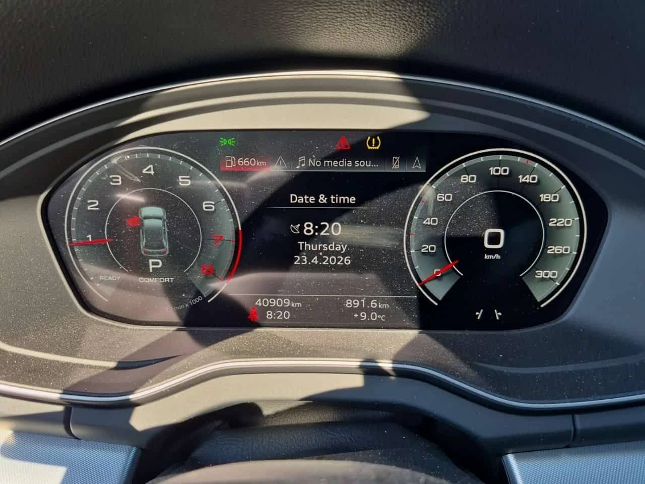 Audi Q5 PROGRESSIV| DISTRONIC| PANO| 2 КЛЮЧА| , снимка 10 - Автомобили и джипове - 54568081