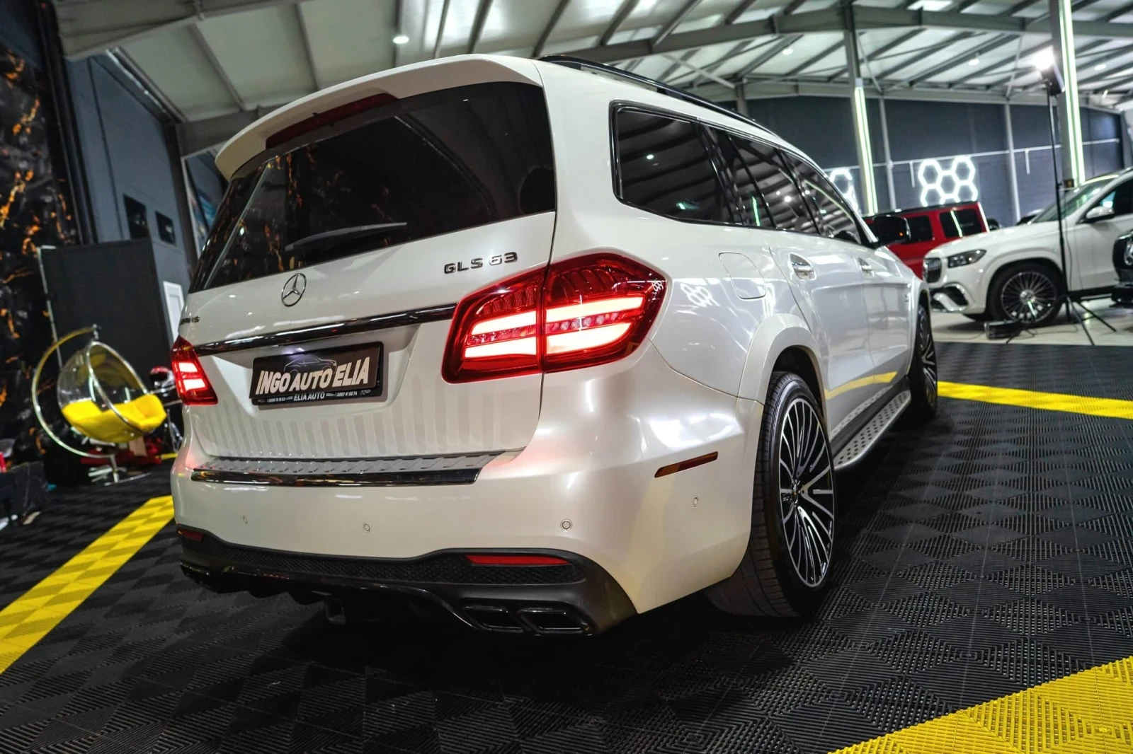 Mercedes-Benz GLS 63 AMG V8 BITURBO CARBON LED NAVI ПАНО H&K ЛИЗИНГ 100%, снимка 9 - Автомобили и джипове - 54685248