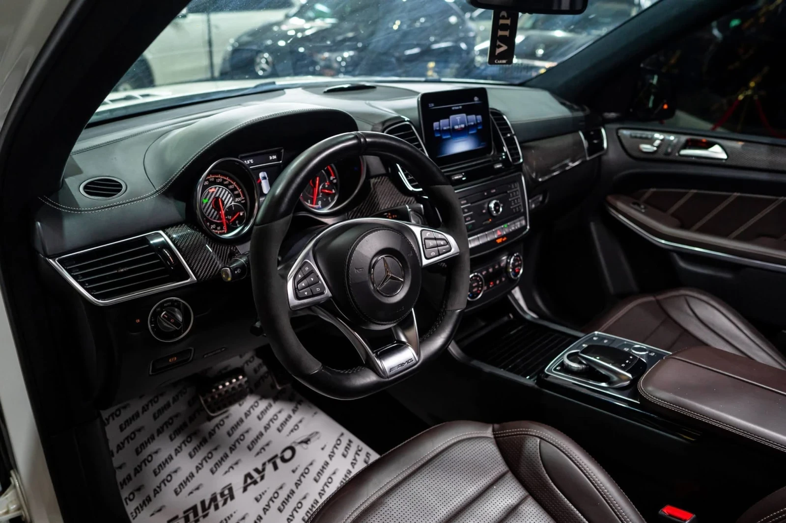 Mercedes-Benz GLS 63 AMG V8 BITURBO CARBON LED NAVI ПАНО H&K ЛИЗИНГ 100%, снимка 11 - Автомобили и джипове - 54685248
