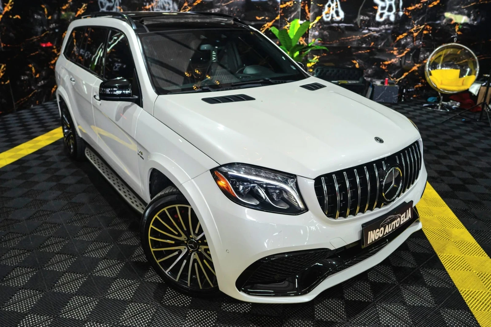 Mercedes-Benz GLS 63 AMG V8 BITURBO CARBON LED NAVI ПАНО H&K ЛИЗИНГ 100%, снимка 2 - Автомобили и джипове - 54685248