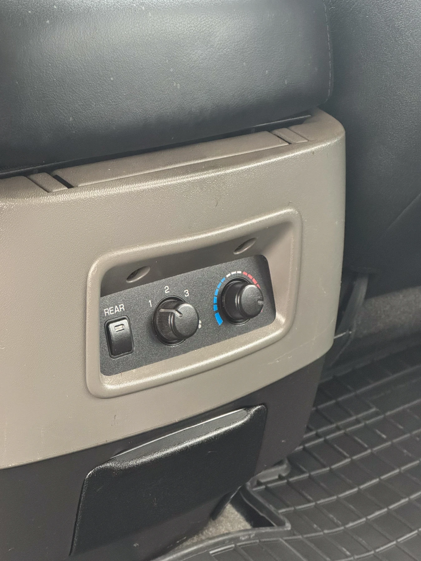 Mitsubishi Pajero SUPER SELECT- КЛИМАТИК - 7 места , снимка 12 - Автомобили и джипове - 54813825