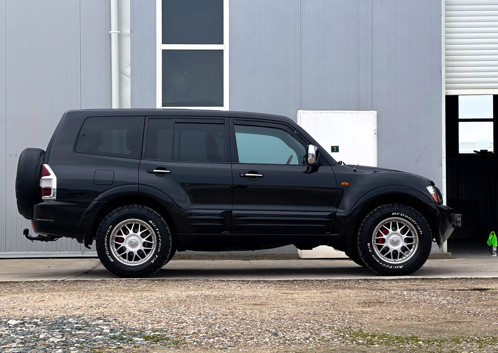Mitsubishi Pajero SUPER SELECT- КЛИМАТИК - 7 места , снимка 3 - Автомобили и джипове - 54813825
