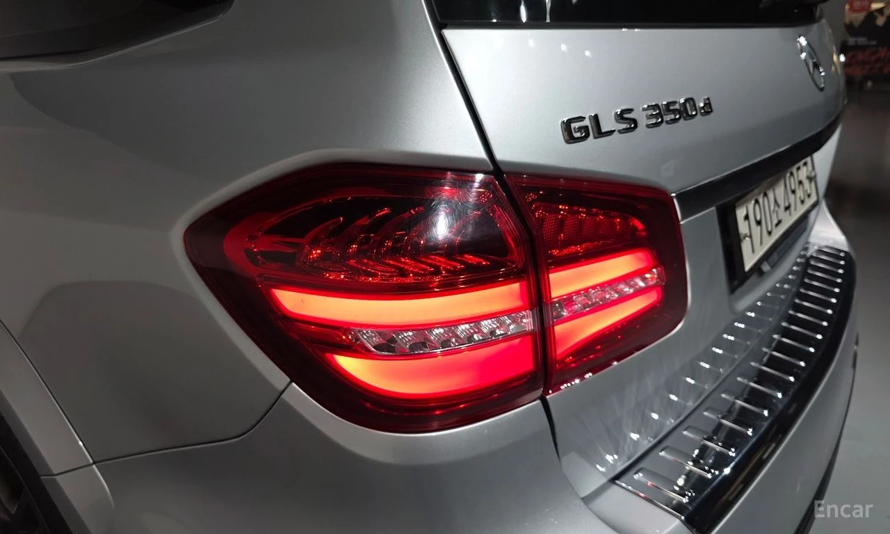 Mercedes-Benz GLS 350 * КРАЙНА ЦЕНА ДО БЪЛГАРИЯ * АВТОКРЕДИТ, снимка 9 - Автомобили и джипове - 55538574